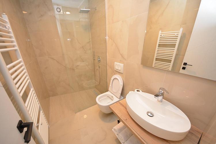 Apartment Miss Saray *